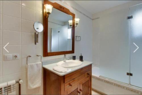 Galeriebild der Unterkunft Villa Cortés cerca del Mar in Son Serra de Marina