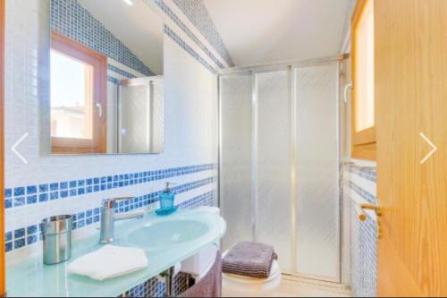 Koupelna v ubytování Villa Cortés cerca del Mar