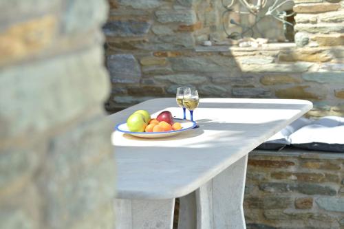 Gallery image of Andros Homes Sea Side Apartment & Studio in Gavrion