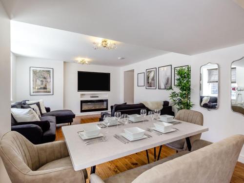 Queen Anne Suite – Photos 2