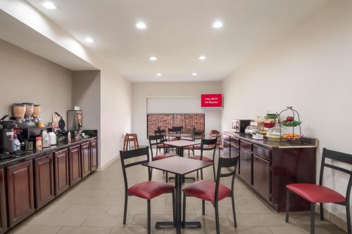 Jídlo v motelu nebo okolí