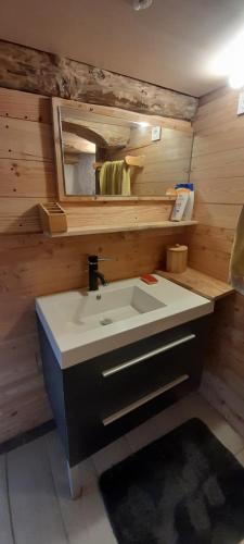 Kúpeľňa v ubytovaní Chalet au ayes