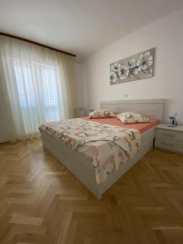 Apartments with parking space Kampor, Rab - 12273