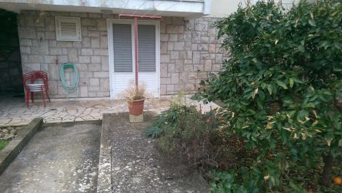 Apartments with parking space Korcula - 12385