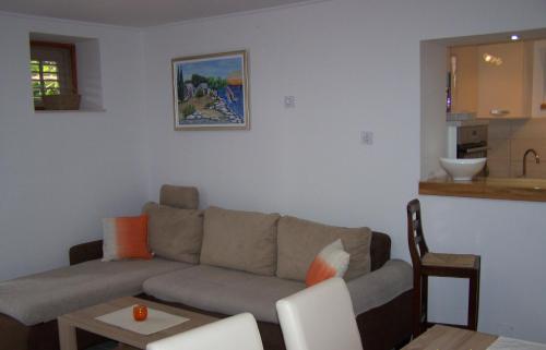 Apartments with parking space Korcula - 12385