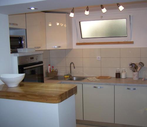 Apartments with parking space Korcula - 12385