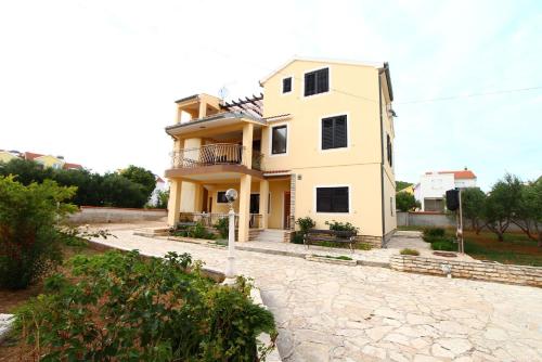 Apartments with parking space Tribunj, Vodice - 12529