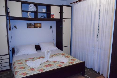 Apartments with a parking space Kastel Stari, Kastela - 12568