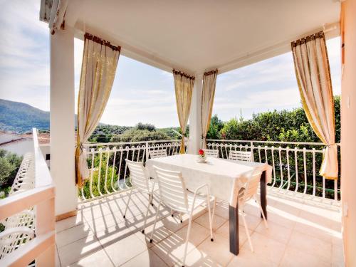 Apartments by the sea Grebastica, Sibenik - 12588