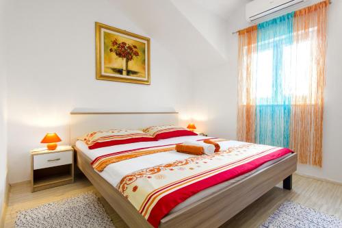 Holiday house with a parking space Vodice - 12654