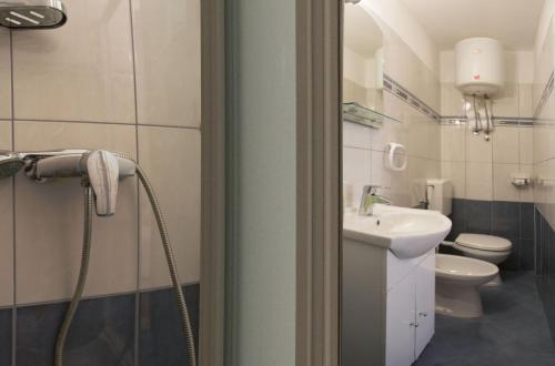 Kúpeľňa v ubytovaní Apartment Mavarstica 12696a
