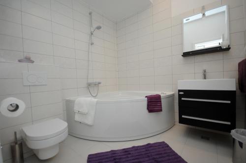 Koupelna v ubytování Family friendly house with a swimming pool Mlini, Dubrovnik - 12828