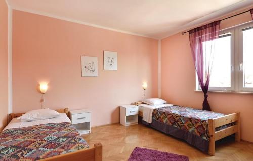 Apartments with a swimming pool Pula - 13020