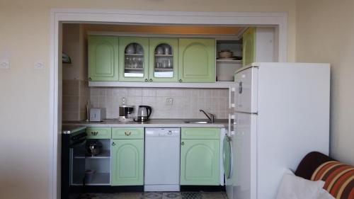 Kuchyň nebo kuchyňský kout v ubytování Apartments by the sea Hvar - 13041