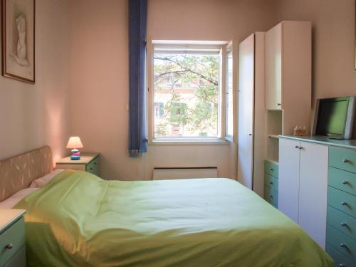 Apartments with WiFi Split - 13048