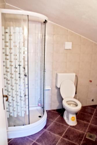 Apartments with a parking space Novi Vinodolski - 13098