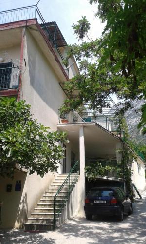 Apartments with parking space Gradac, Makarska - 13196