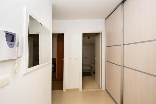 Apartments with WiFi Split - 13373