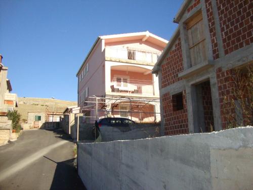 Fotografie z fotogalerie ubytování Apartments by the sea Grebastica, Sibenik - 13406 v destinaci Bašelovići
