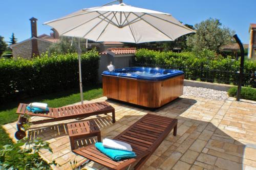 Luxury villa with a parking space Buici, Porec - 13529