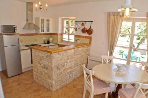 Luxury villa with a swimming pool Buici, Porec - 13543