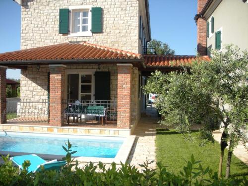 Luxury villa with a swimming pool Buici, Porec - 13543
