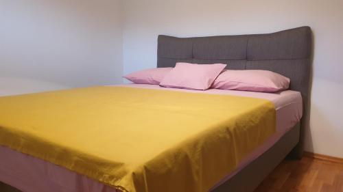 Apartments with parking space Podstrana, Split - 13555