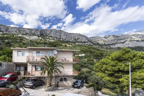 Fotografia z galérie ubytovania Apartments by the sea Brela, Makarska - 13620 v destinácii Brela