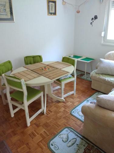 Apartments by the sea Trogir - 13623