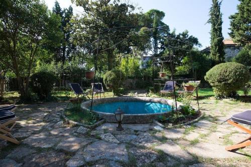 Apartments with a parking space Pula - 14565