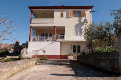 Apartments with parking space Kali, Ugljan - 14590