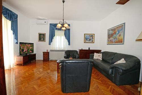 Family friendly house with a swimming pool Basarinka, Porec - 14663
