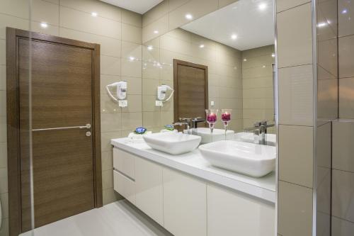 Luxury villa with a swimming pool Stobrec, Split - 14700