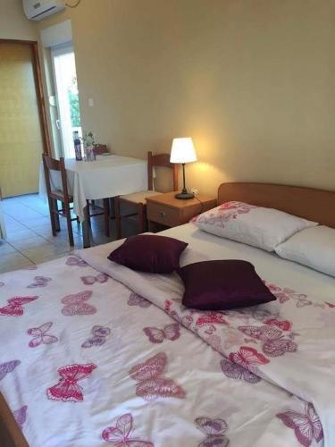 Apartments by the sea Starigrad, Paklenica - 14759
