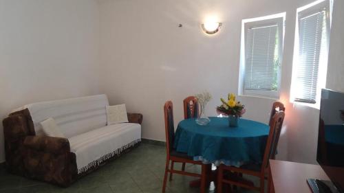 Apartments by the sea Baska Voda, Makarska - 14881