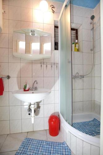 Apartments by the sea Trogir - 14907