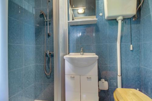 Apartments with a parking space Mali Losinj (Losinj) - 15050