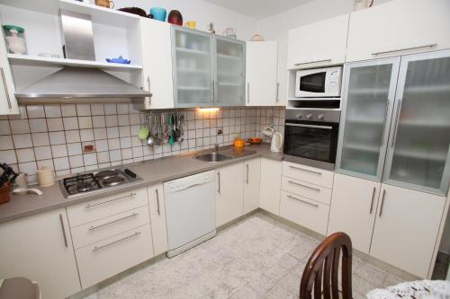 Apartments by the sea Trogir - 15011