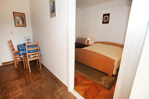 Apartments by the sea Trogir - 15011