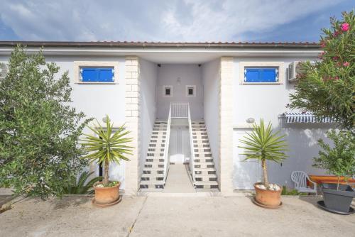 Fotografie z fotogalerie ubytování Apartments by the sea Cove Pribinja, Hvar - 15083 v destinaci Hvar