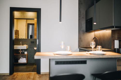 Dapur atau dapur kecil di Executive Apartments Taborska