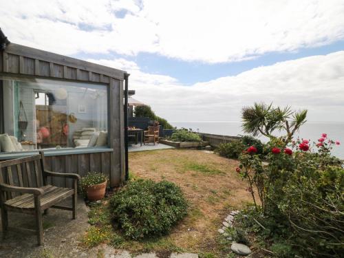 The Old Tea Hut – Photos 2