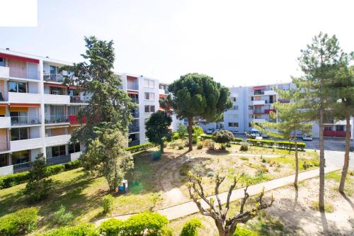 005- Appartement 6 chambres, Tramway, Parking,Clim