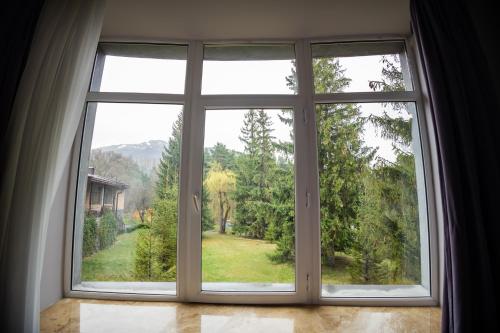Fotografie z fotogalerie ubytování Sochut Resort Stepanavan v destinaci Gyulagarak