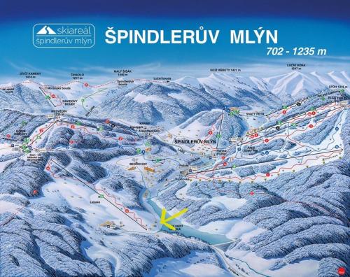 a map of a ski resort in the snow at Apartmán Labská 21 ve Špindlerově Mlýně in Špindlerův Mlýn