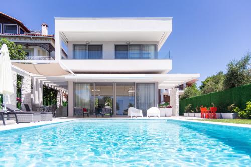 Villa White Paradise