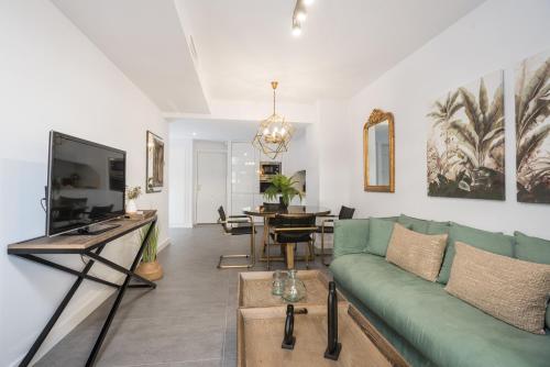 Roy Boston Marbella by Florentia Homes