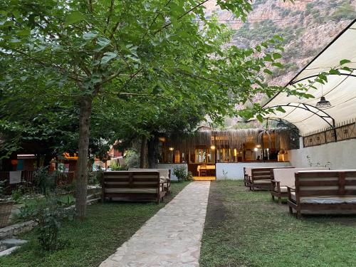 KiDRAK OTEL MONTENEGRO-1