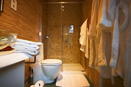 Koupelna v ubytování Apartamentos Infantes 28 by CasaTuristica