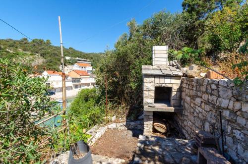 Το κτήριο όπου στεγάζεται  το διαμέρισμα